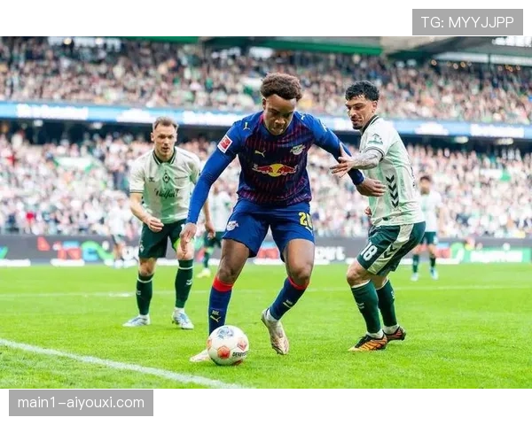 RB莱比锡下半场战术调整见效，门兴高位压迫尝试因体能不足失效